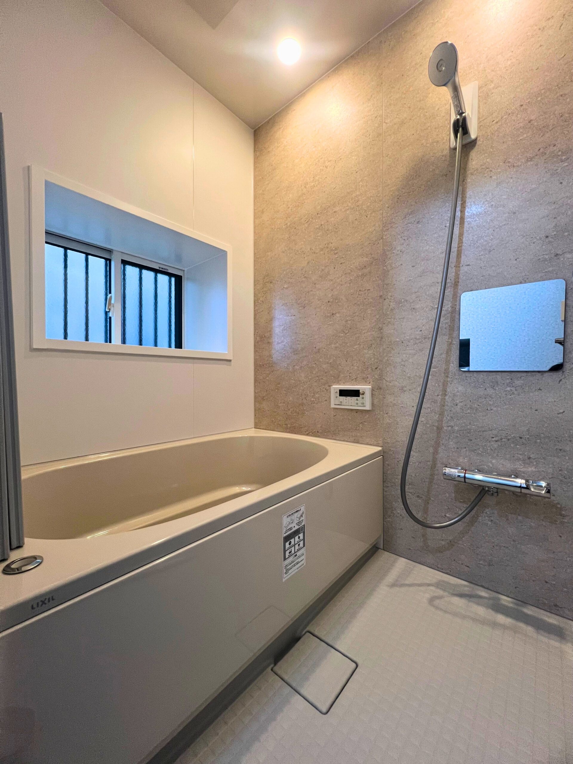 浴室リフォーム　LIXIL　リデア　Mタイプ