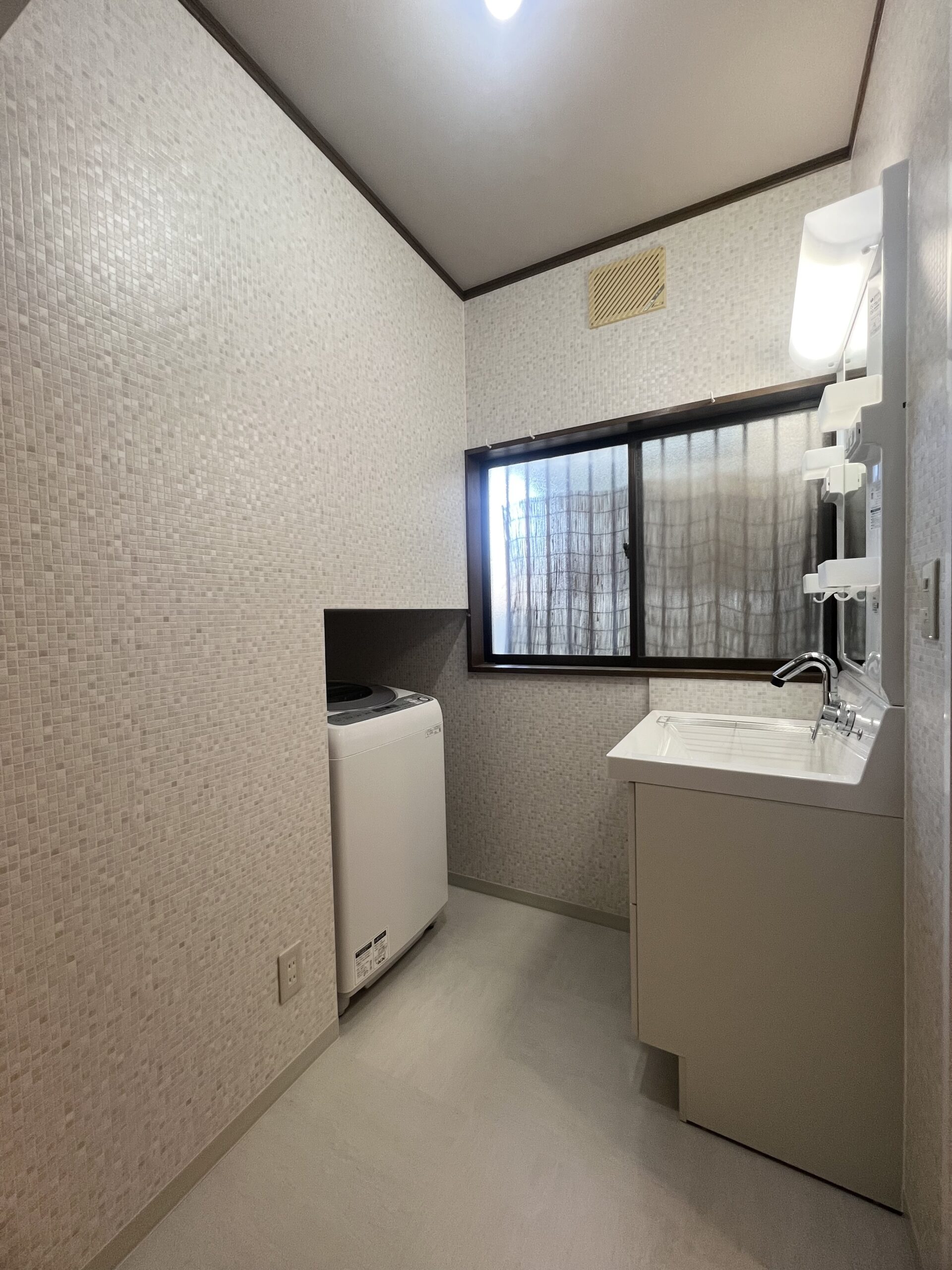 洗面台　LIXIL　ピアラ